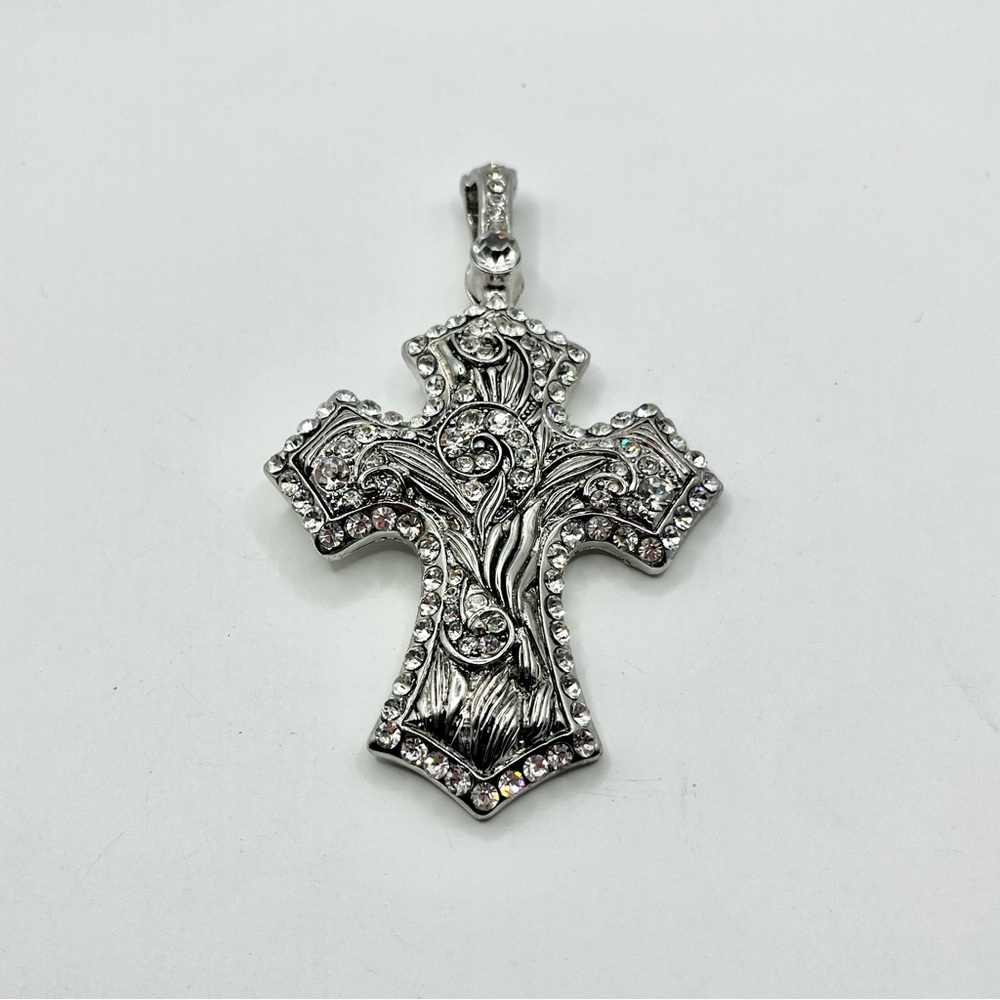 Victorian-Inspired Silver Filigree Cross Necklace